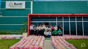 Natal Solidário e Natal Sem Fome 2024: Campanhas da Buriti mostram a força da união com mais de 10 mil cestas doadas a comunidades carentes.